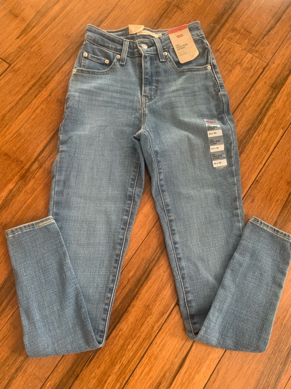Levi's High-Rise Skinny Jeans - Light Blue Wash